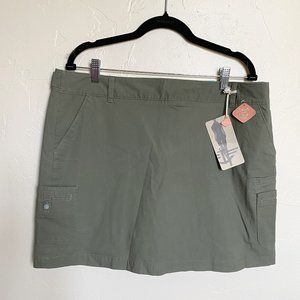NWT! Dockers' Shorts Inside, Skirt Outside! Size 16.